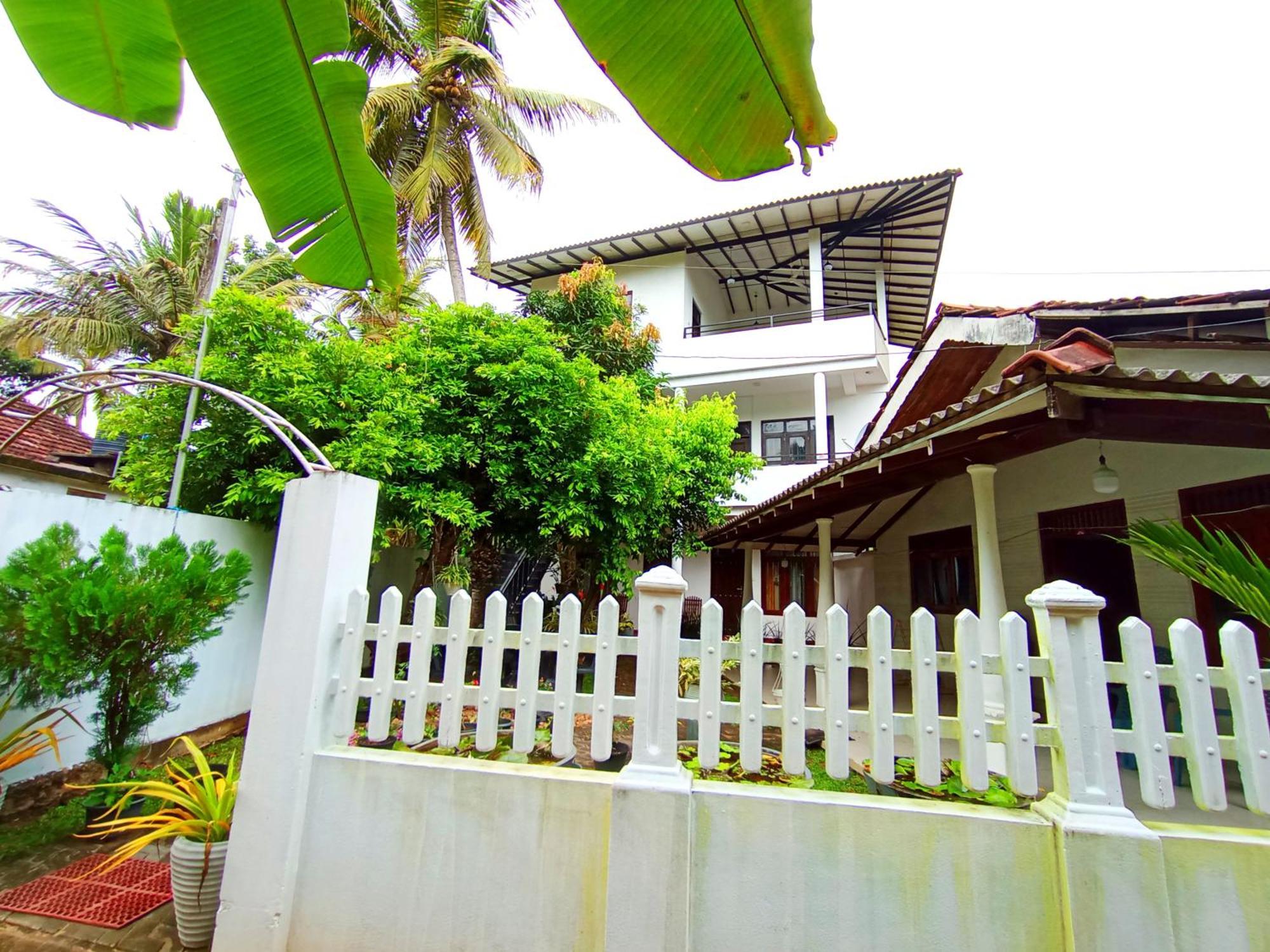 S & K Resort Mirissa Bagian luar foto